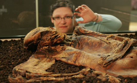 Broch, Crannog and Hillfort: Discovery of Lindow Man (1984)