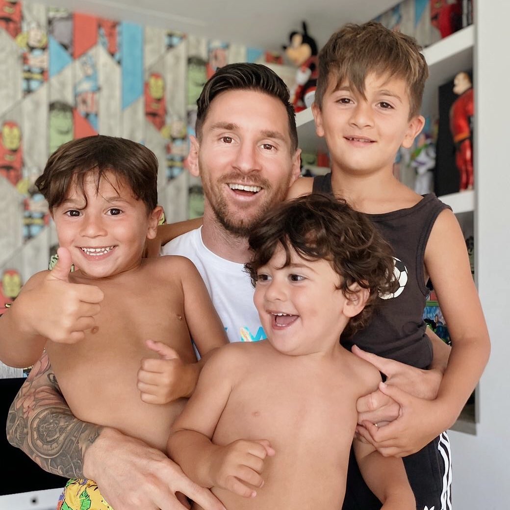 Lionel Messi reveals seven-year-old son cried and pleaded with him to stay  at Barcelona, while wife suffered too | talkSPORT