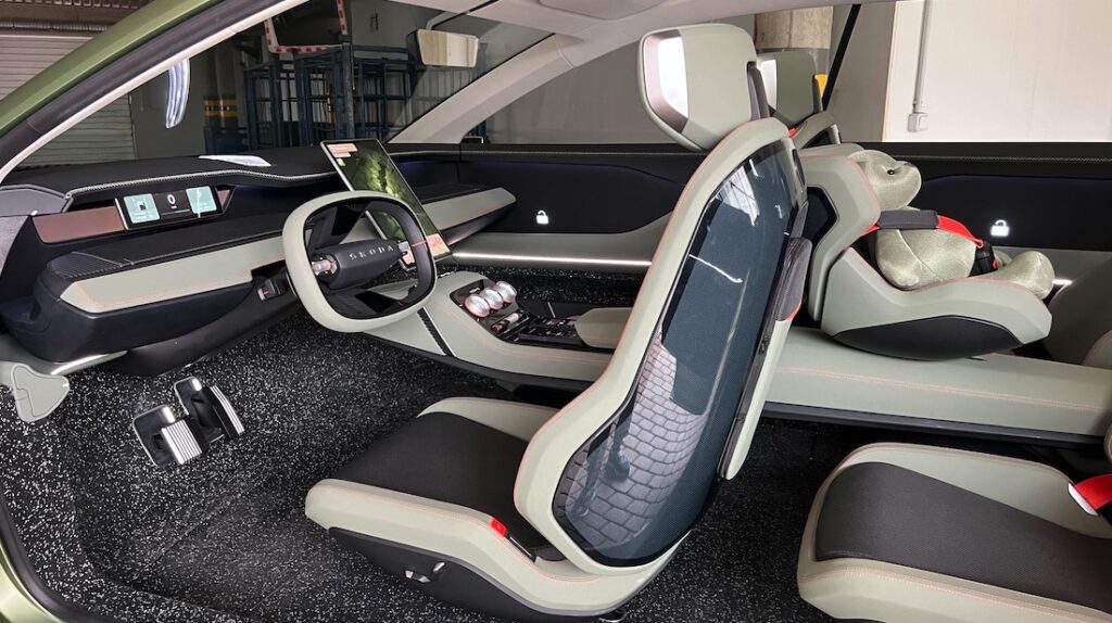 Skoda Vision 7S interior