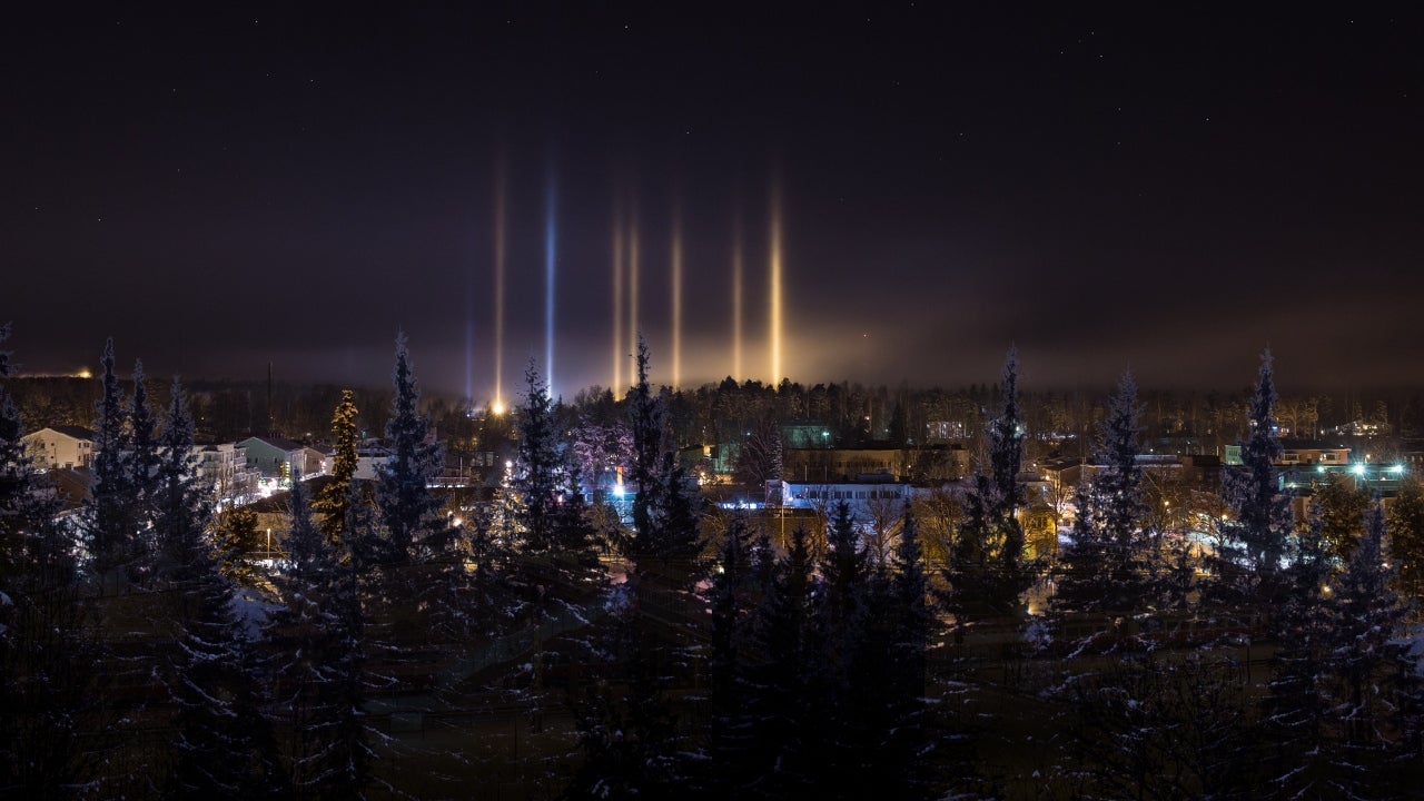 Columns of Mysterious Lights Spotted Above South Korea's Jeju Island! Here's What They Actually Are | The Weather Channel