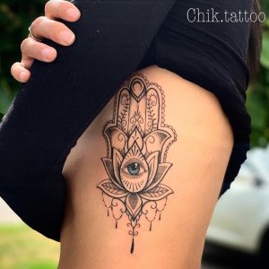 Stunning Rib Tattoos For Women with Meaning - mysteriousevent.com