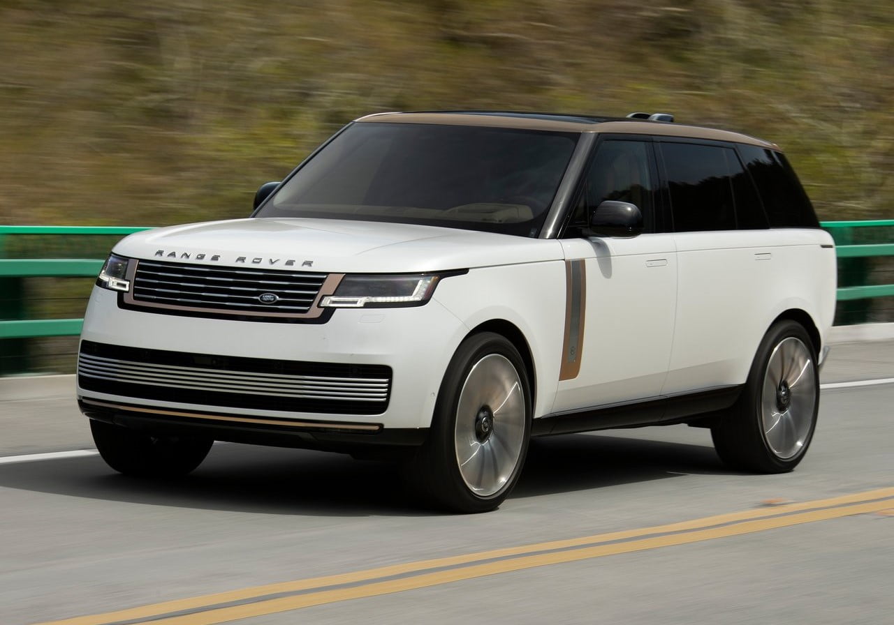 Land Rover Range Rover SV Serenity (2022) – Breaking International