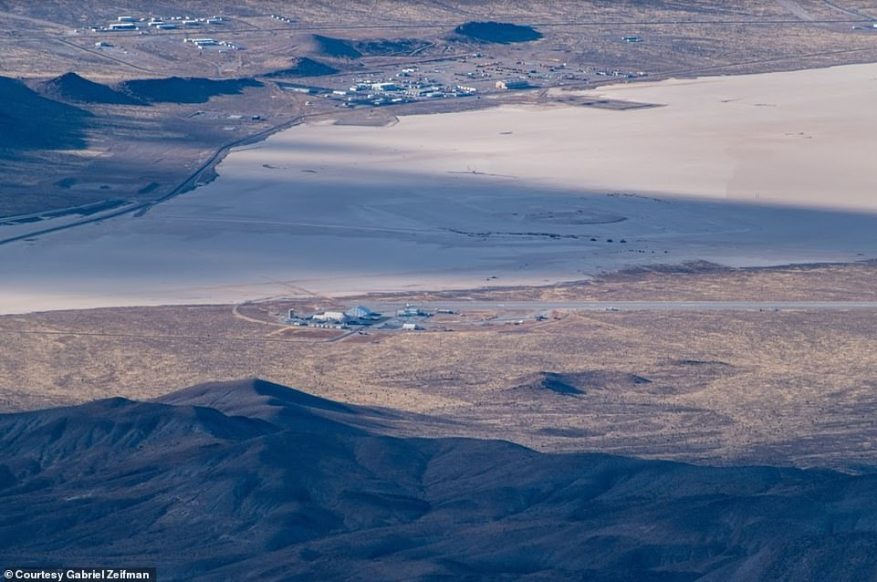 For this particular flight, Zeifman had higher quality photography gear that allowed him to capture better photos