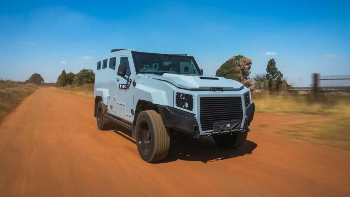 This Armoured Toyota Land Cruiser Is The Perfect Vehicle To Hoon Around During An Apocalypse | Motoroids