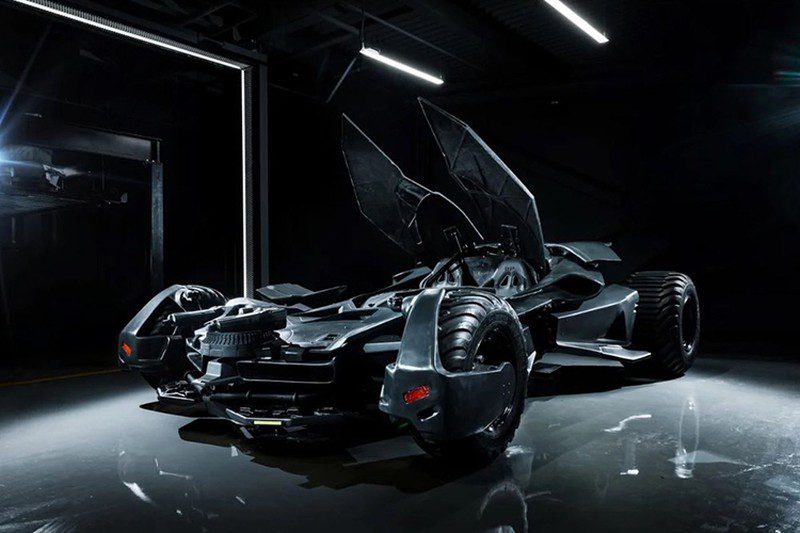 The Batmobile supercar in the Batman movie is for sale for nearly 20 billion dong