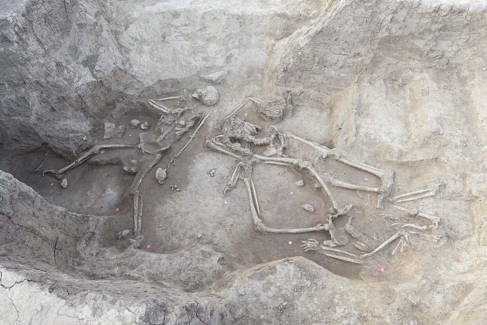 The mystery of the headless skeletons from Vráble