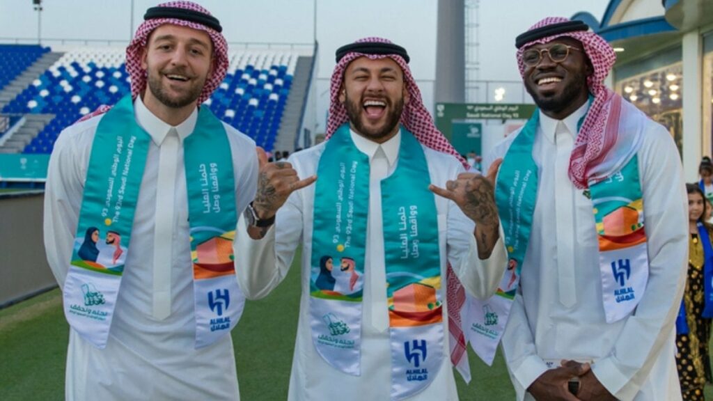 Neymar ve Jorge Jesus, Suudi Ulusal Günün'de Arap kıyafeti giydi - Türkiye  İyi Gazete