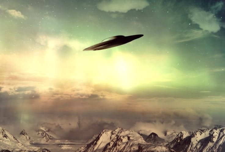Astonishingly, a giant UFO has just been discovered in the mysterious Antarctic mountains.