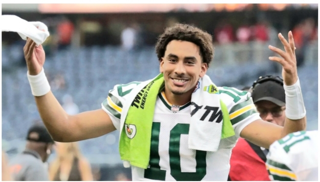 Jordan Love of the Packers is happy for Aaron Rodgers following a remarkable comeback in Week 3.