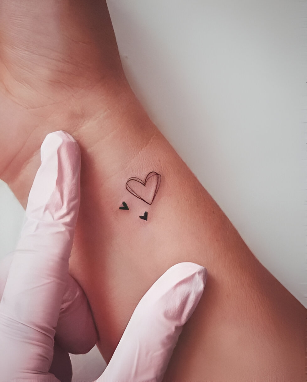 Small but Beautiful Feminine Tattoo Ideas