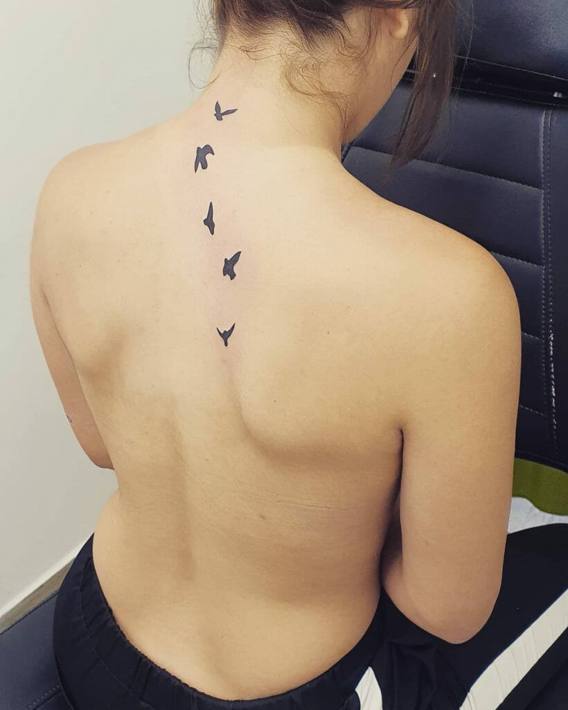 25+ Subtle Back Tattoos with a Hint of Mystery – congnghedaiviet.info