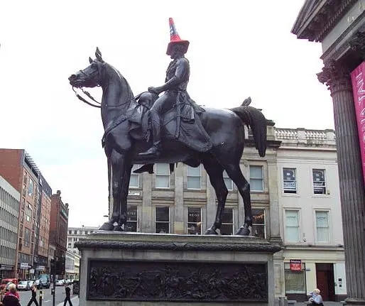 Duke of Welling stature with a cone on it