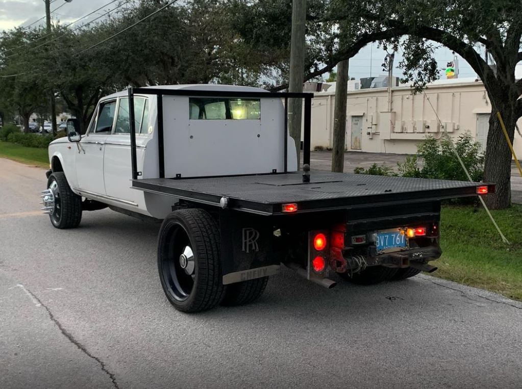 lamtac discover the super rolls royce dually off road truck ready to transform luxury into cowboy form 653036d9683bd Discover The Super Rolls-Royce Dually Off-road Truck Ready To Transform Luxury Into Cowboy Form