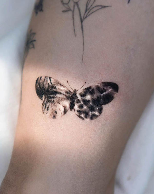 Unique pattern on butterfly @pokhy_tattoo