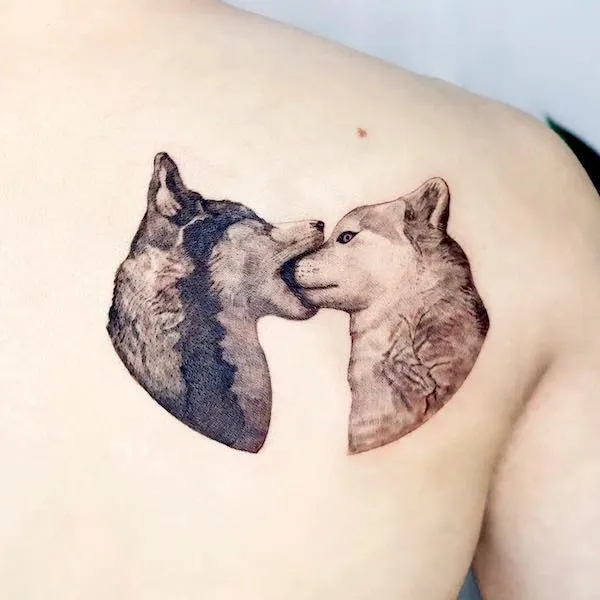 60 Meaningful Unique Match Couple Tattoos Ideas  Geometrisches tattoo Wolf  tattoos Wolf tattoo ideen