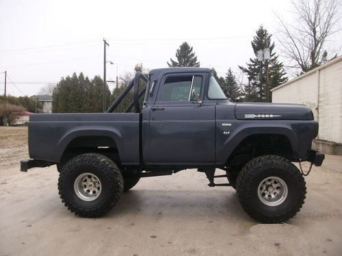 1959 Ford Bronco Lifted 4x4: Exploring a Classic Off-Road Icon