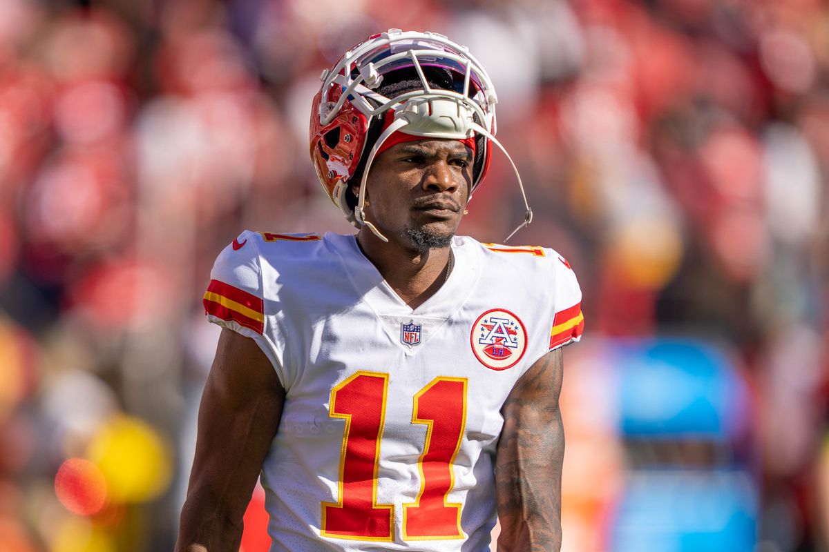 Chiefs Hot Takes: The Marquez Valdes-Scantling signing is not working -  Arrowhead Pride