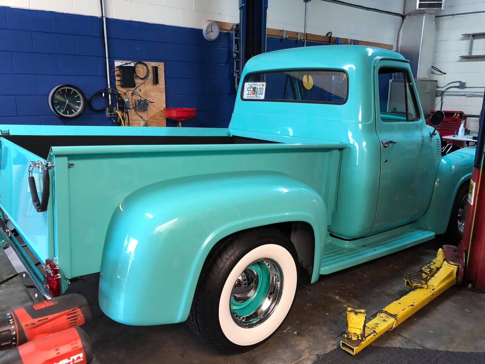 1955 Ford F100 Pickup With Ford 302 Engine