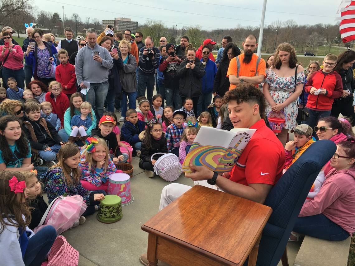 Patrick Mahomes Returns for the Exciting Easter Egg Roll Event at