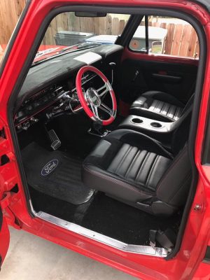 1970 Ford F100 Shortbed Fleetside with a 302 Engine