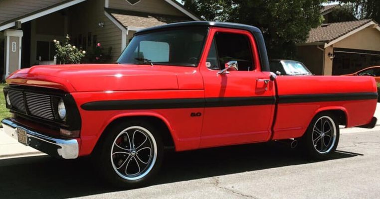 1970 Ford F100 Shortbed Fleetside with a 302 Engine