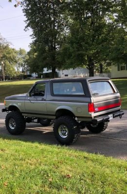 1988 Bronco 302 On 38’s Automatic