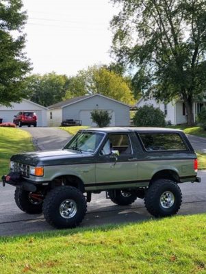 1988 Bronco 302 On 38’s Automatic