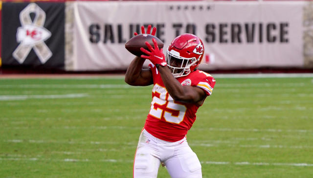 Clyde Edwards-Helaire reflects on Chiefs declining his fifth-year option -  Yahoo Sports