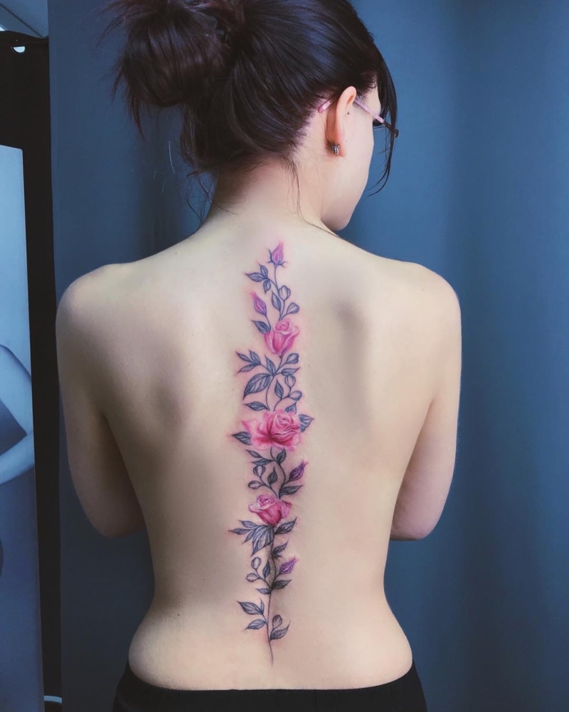 awesome roses on spine tattoo @yershova anna.tatt 2s