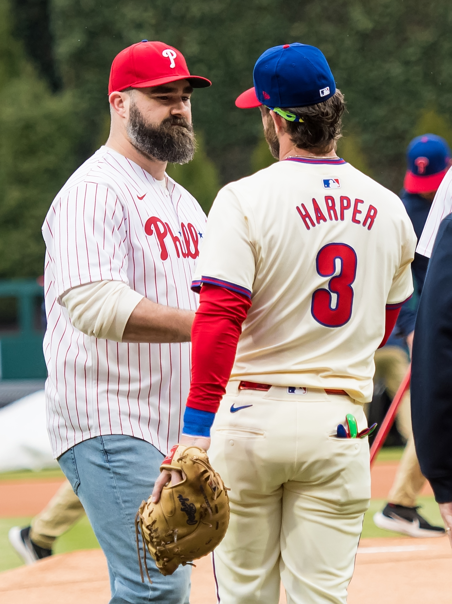 Kelce caught up with Phillies star first basemen Bryce Harper