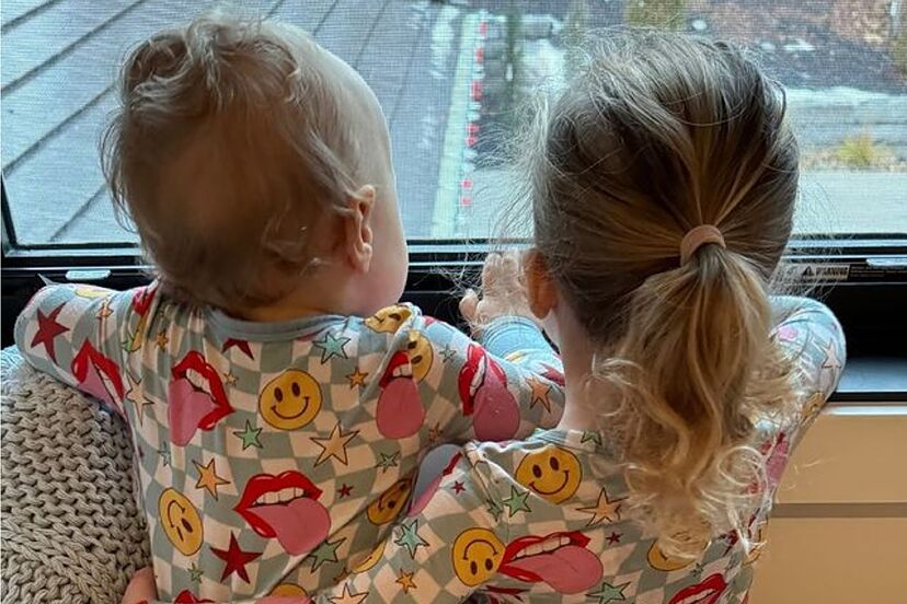 Heartwarming sibling bond: Patrick Mahomes' kids share adorable moment in  matching pajamas | Marca