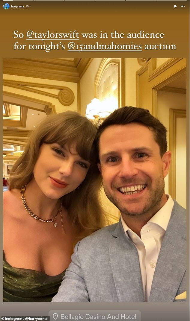 Auctioneer Harry Santa shared a selfie with Swift from the Vegas gala on his Instagram Story