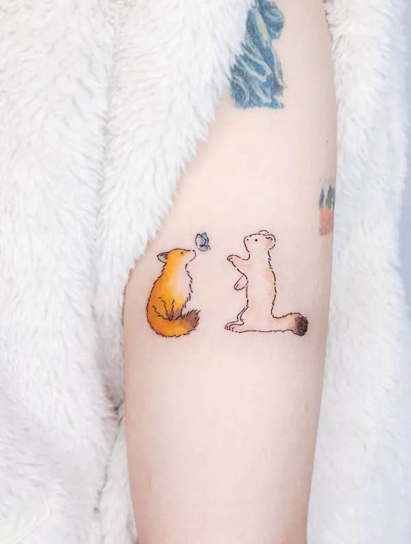 Cute simple fox tattoo by @payan.tattooist