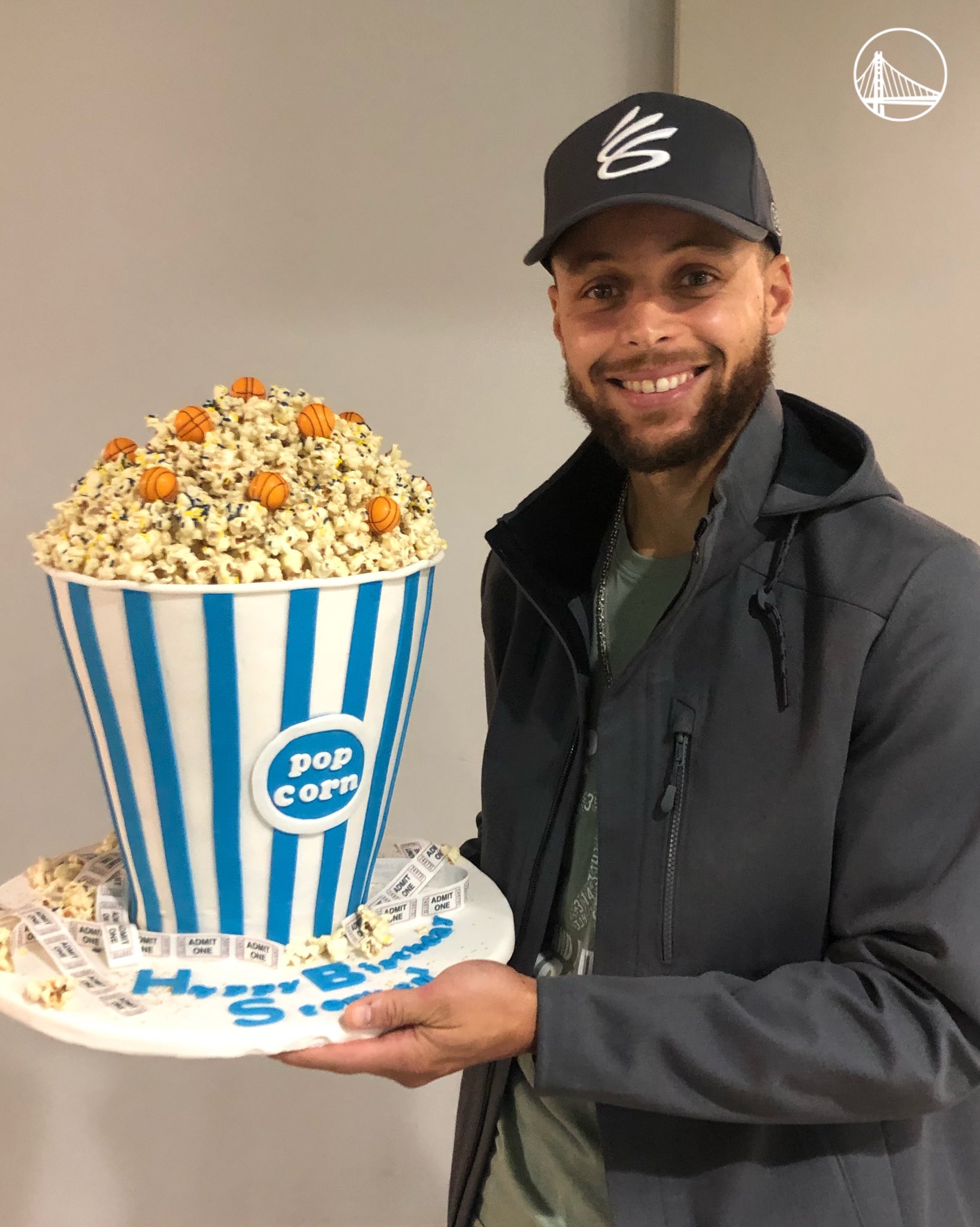 Golden State Warriors Star Steph Curry Honored With Popcorn Cake - Eater SF  - radiozona.com.ar