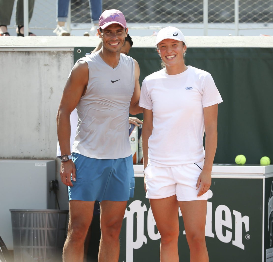 Rafael Nadal on the Female Side': Iga Swiatek's Relentless Pursuit to Be the  Clay GOAT Dissected by Retired American Pro - EssentiallySports