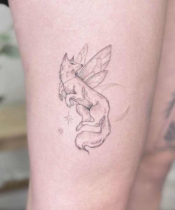 Fine line fairy fox tattoo by @lucascardua