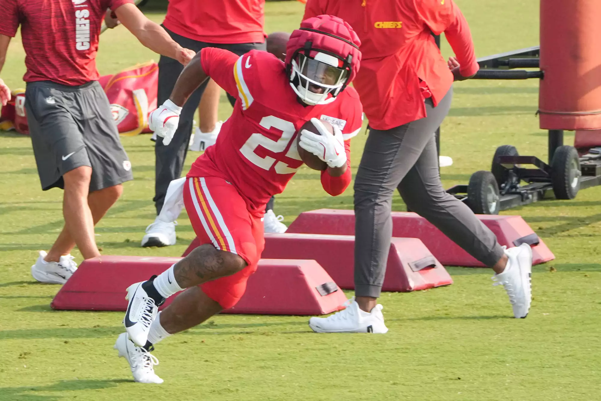 Kansas City Chiefs running back Clyde Edwards-Helaire