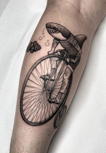 Explore 18 Stunning Shark Tattoo Designs for 2024: From Elegant Minimalism to Vibrant Watercolors