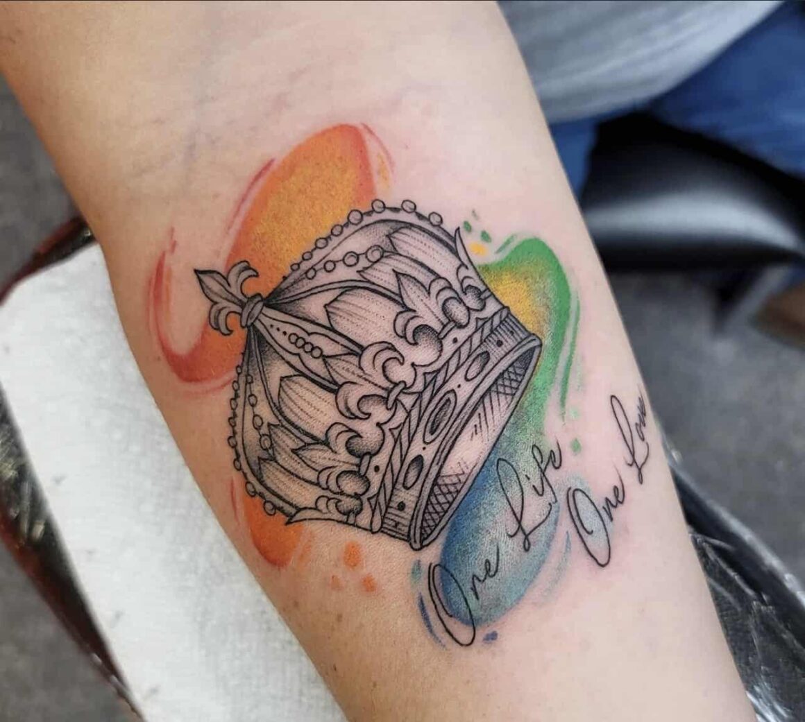 watercolor crown tattoo