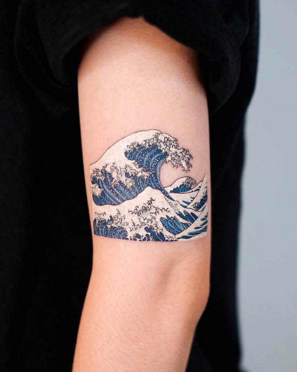 Japanese Ukiyo-e wave tattoo by @tattooist_eq