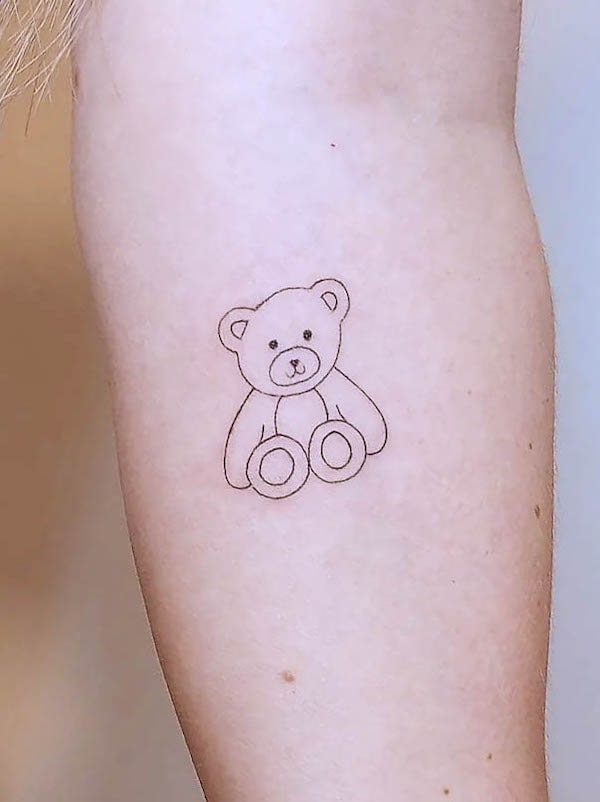 Simple teddy bear tattoo by @flor.tatt