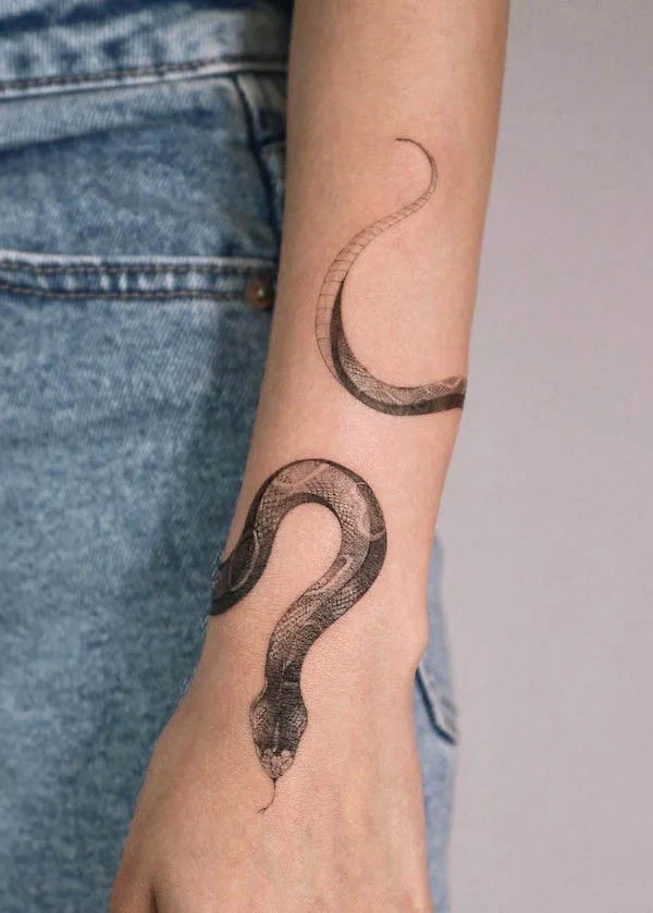 Girly snake armband tattoo by @choseung.tat_