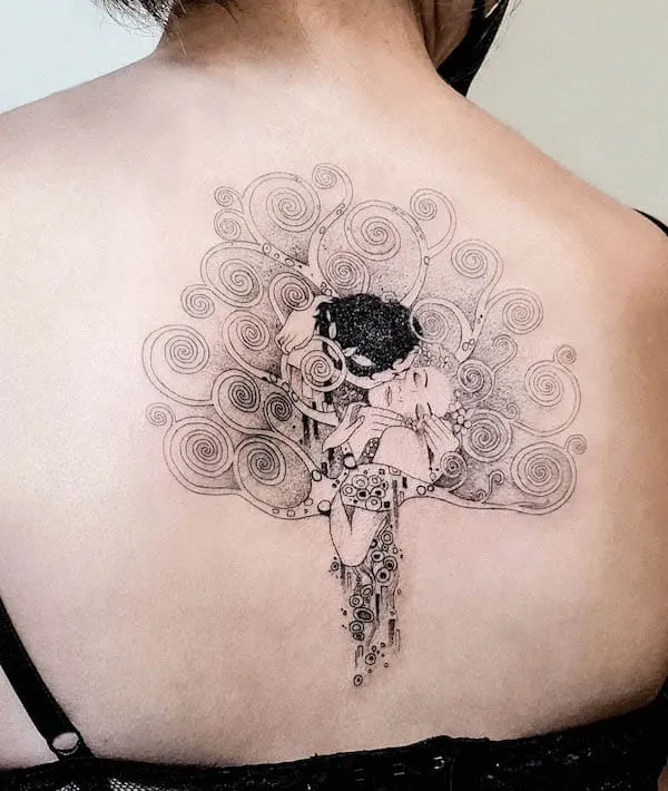 Stunning Gustave Klimt back tattoo by @barbara_corbucci_tattooer