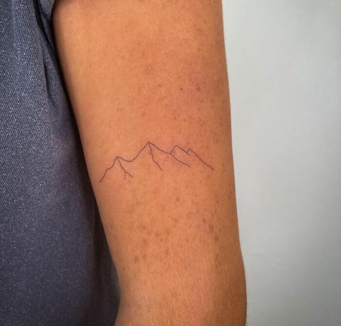 Minimalist Mountains