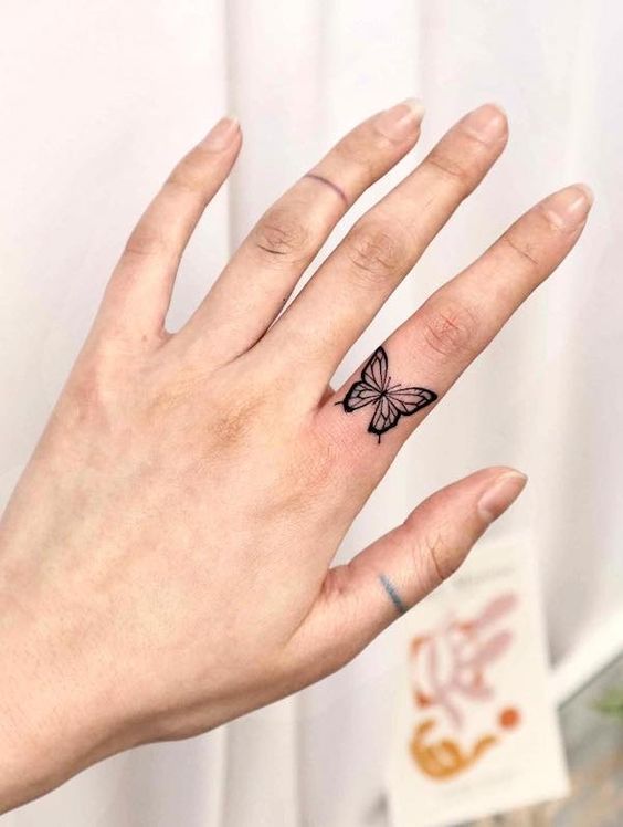 hand tattoo ideas for women 