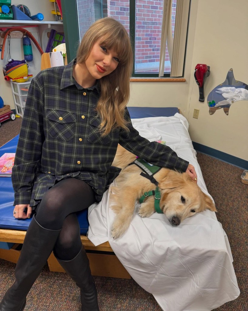 Taylor Swift with a dog