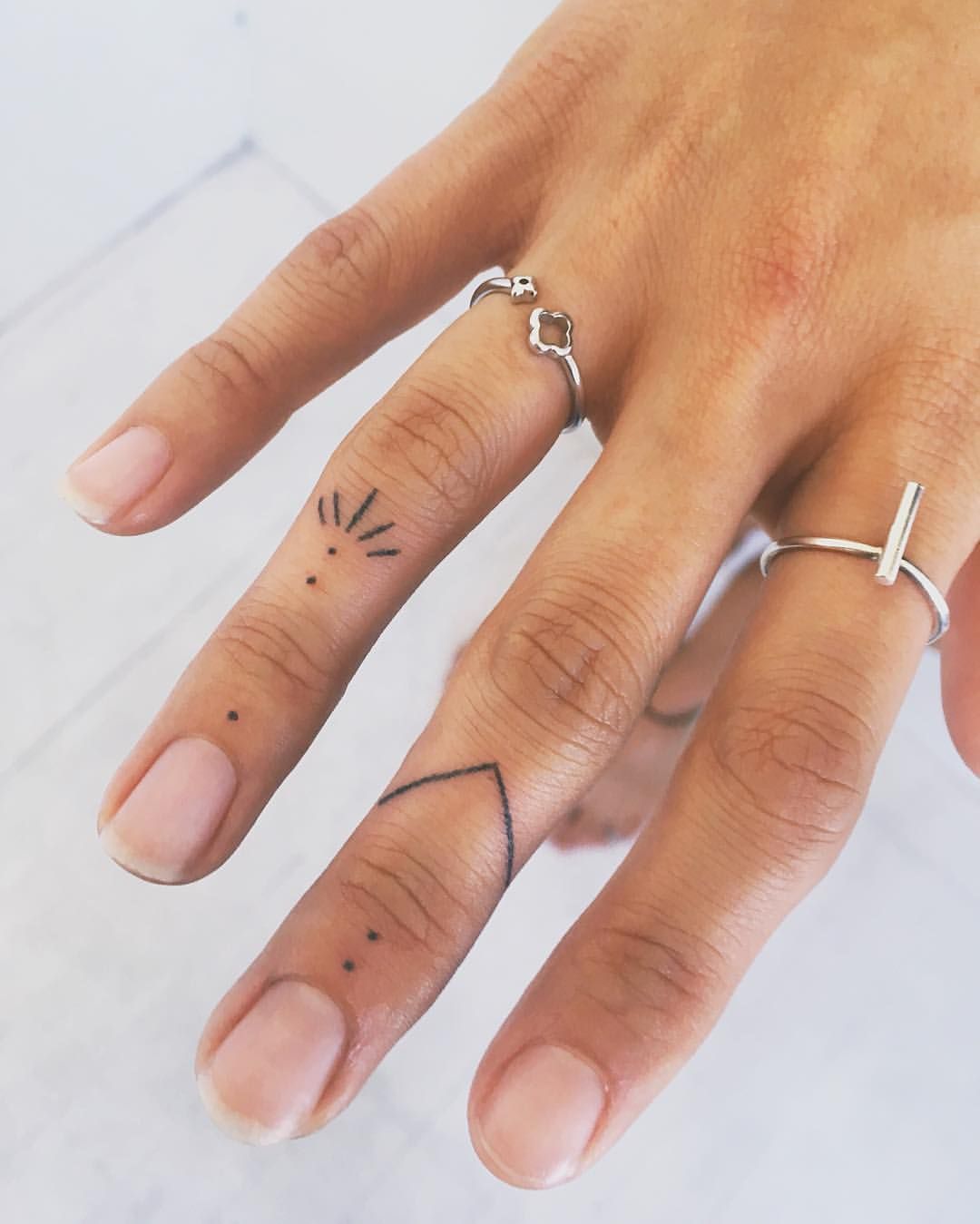 Girl Finger Tattoo Ideas (11)