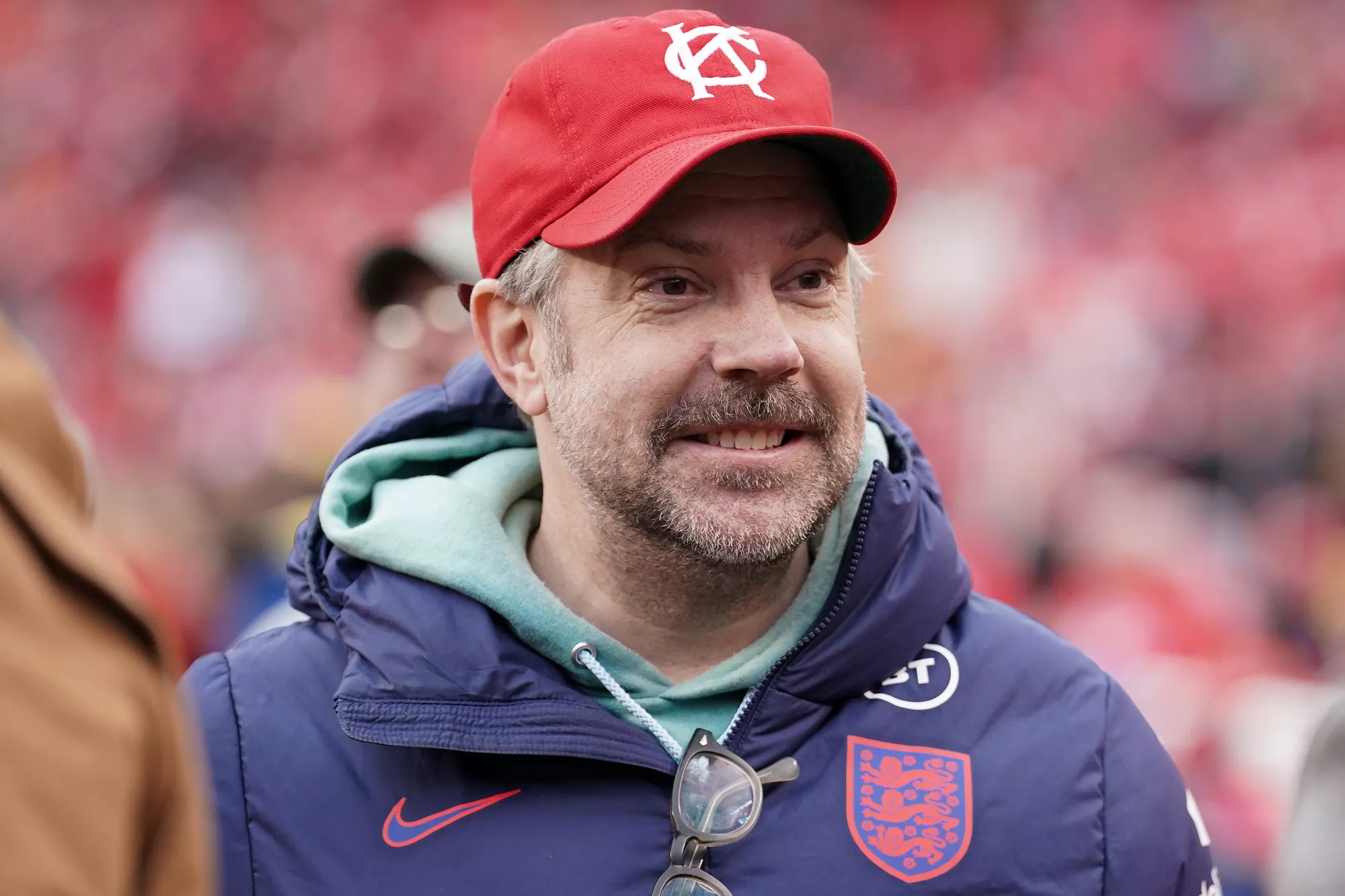 Actor Jason Sudeikis on field prior to a game between the Kansas City Chiefs and Los Angeles Rams at GEHA Field at Arrowhead Stadium.