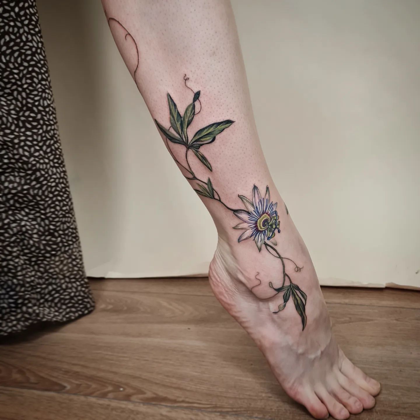 30 Phenomenal Foot Tattoo Ideas for Men & Women in 2024