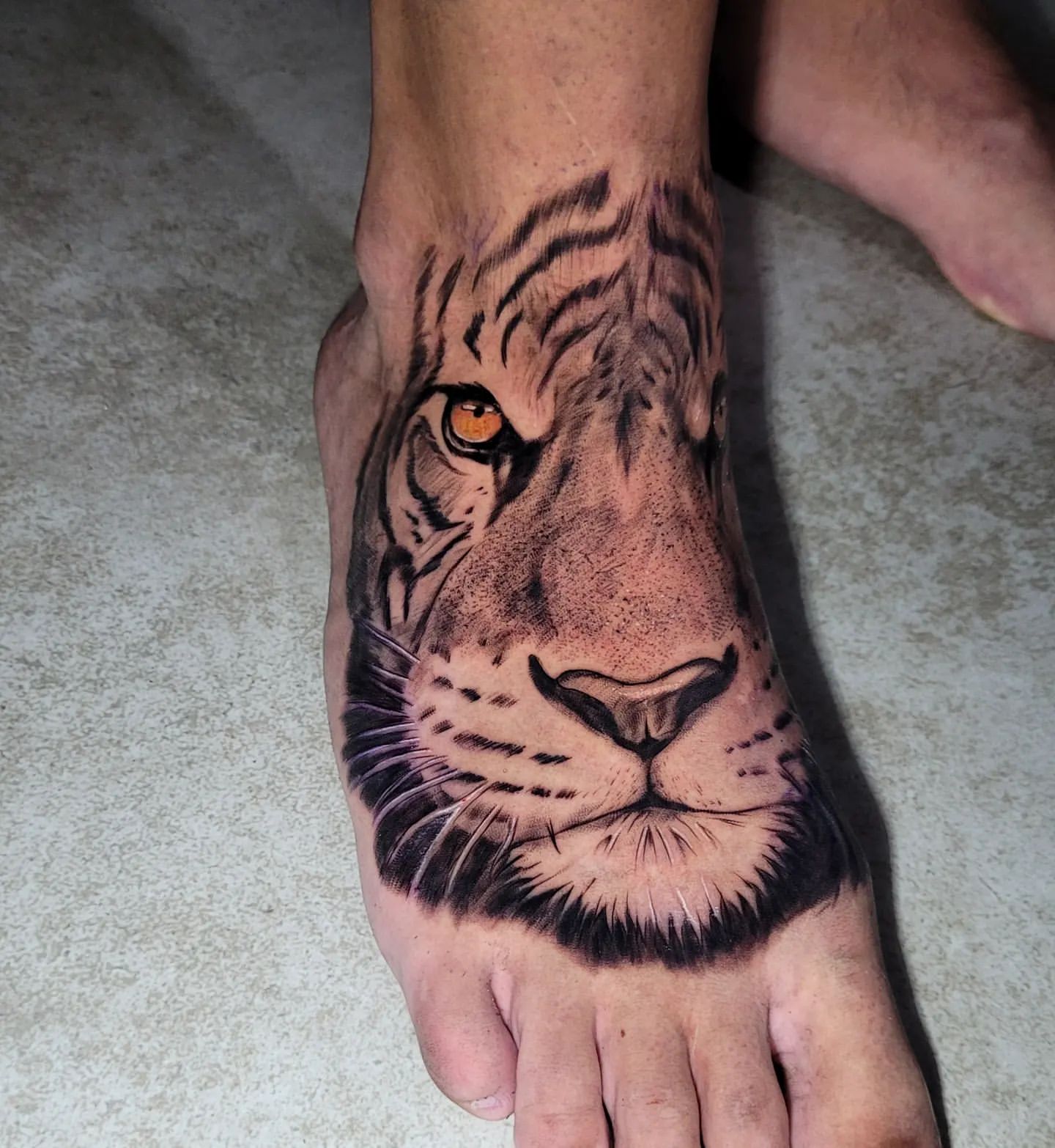 30 Phenomenal Foot Tattoo Ideas for Men & Women in 2024